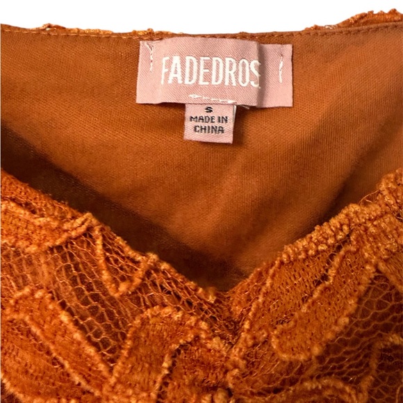 Fadedrose Women's Orange Floral Lace Top - Picture 6 of 8